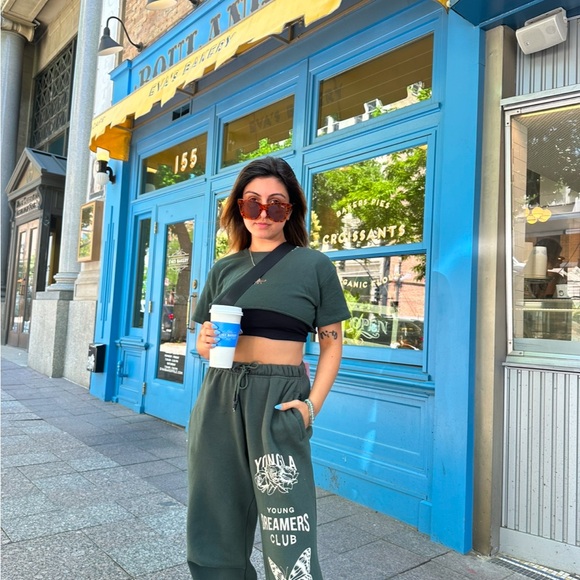 YoungLA Dreamers Club Joggers and cropped tee  - Forrest  Green - Picture 3 of 9
